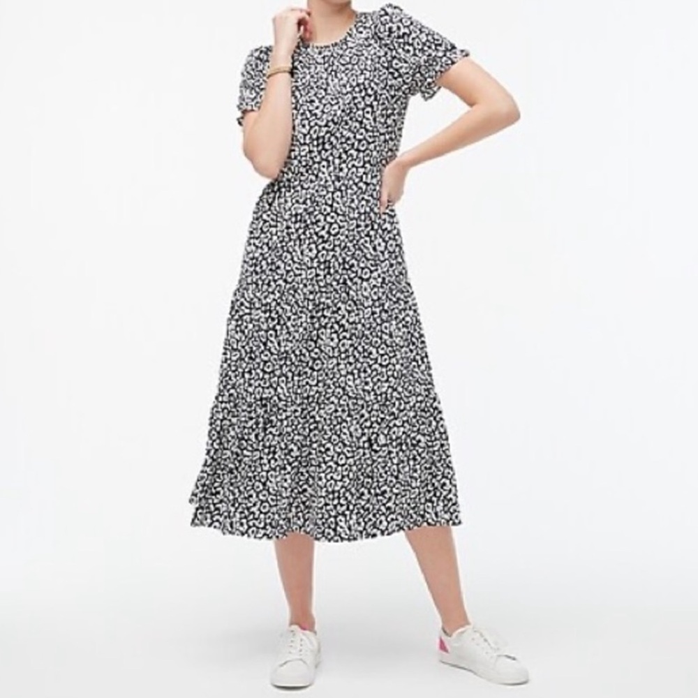 NWOT J.Crew Puffsleeve Tiered Midi Dress Navy/White Size L